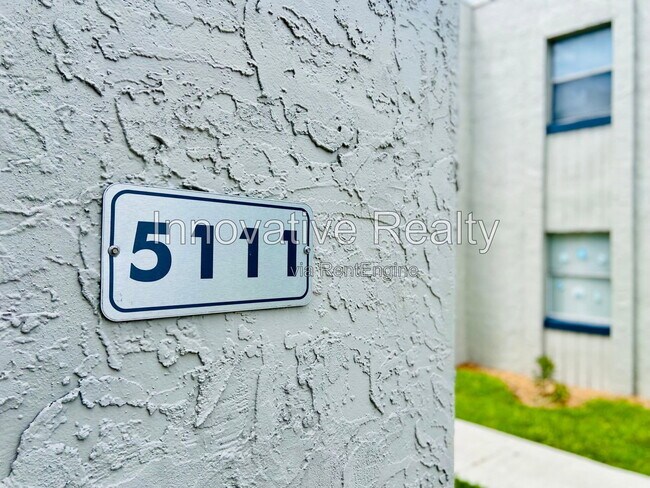 Building Photo - 5111 Curry Ford Rd