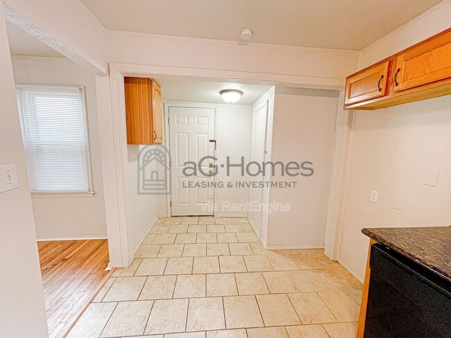 Building Photo - 1417 NW 95th St