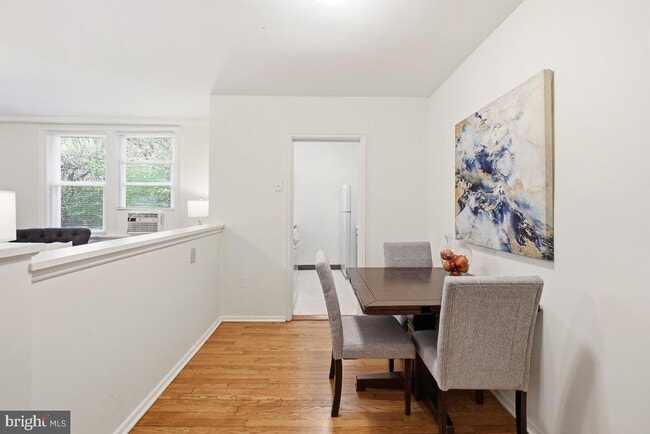 Building Photo - 7607 Eastern Ave NW