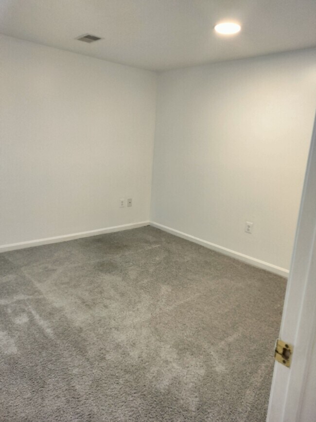 Building Photo - 45580 Grand Central Sq