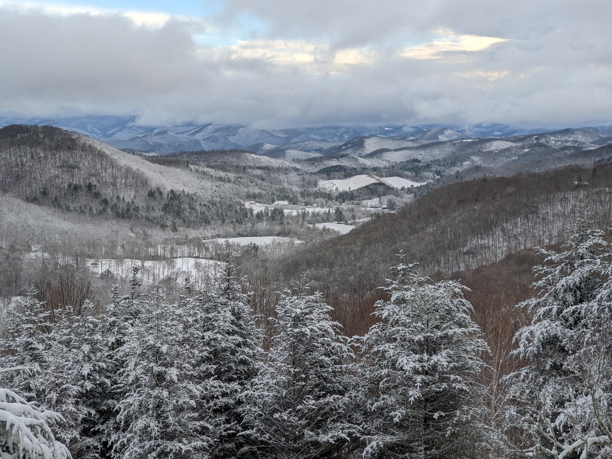 Building Photo - 322 Gobbler Knob Rd