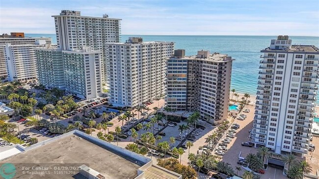 Building Photo - 3800 Galt Ocean Dr