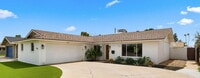 Building Photo - 8631 E Jackrabbit Rd