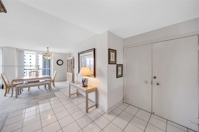 Building Photo - 4280 Galt Ocean Dr