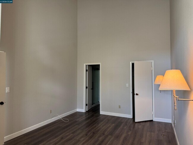 Building Photo - 126 Southwind Dr