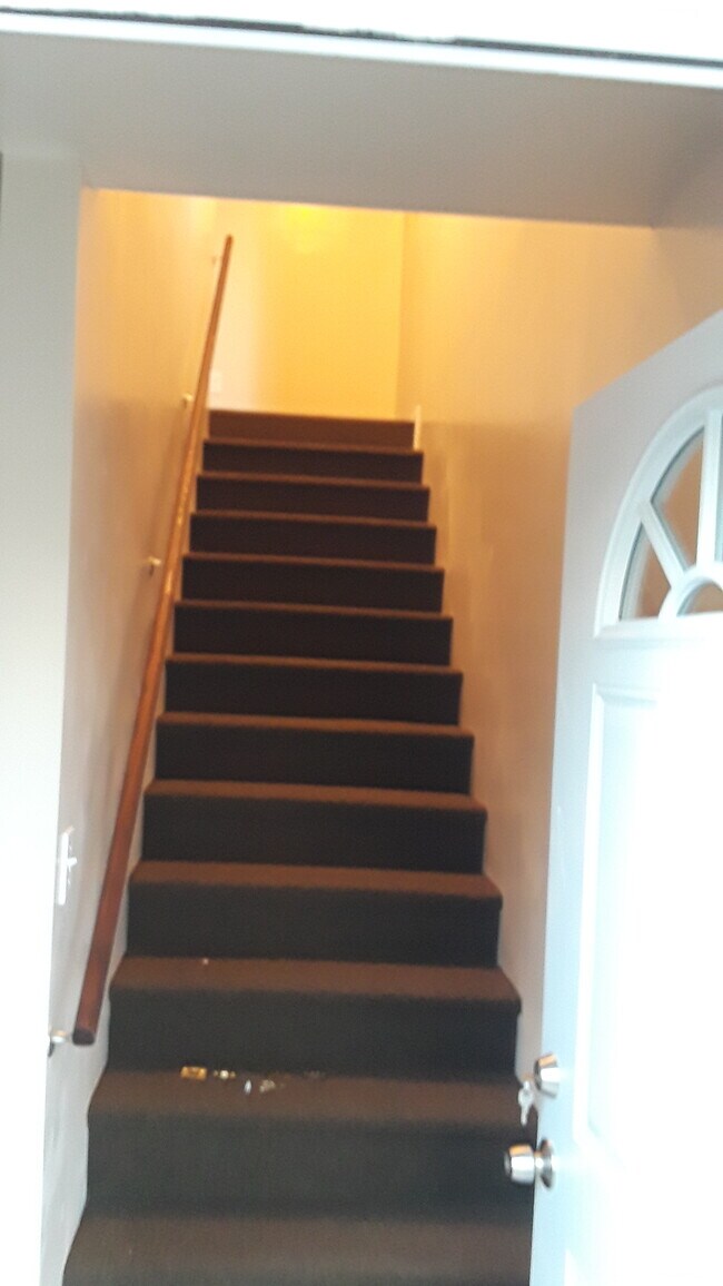 Building Photo - 5443 11th Ave