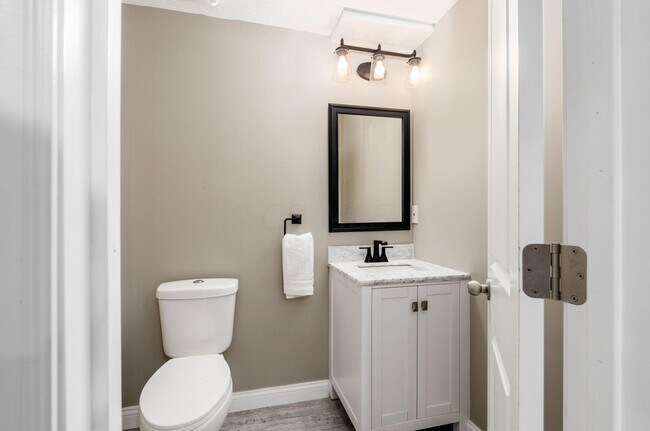 Building Photo - 8366 Marwithe Pl