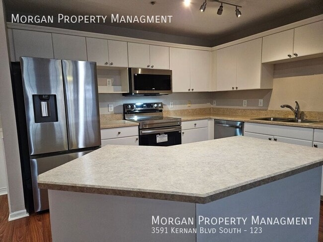 Building Photo - 3591 Kernan Blvd S