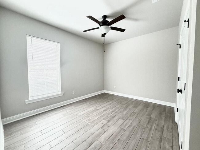 Building Photo - Beautiful 3 bedroom Home in Baton Rouge