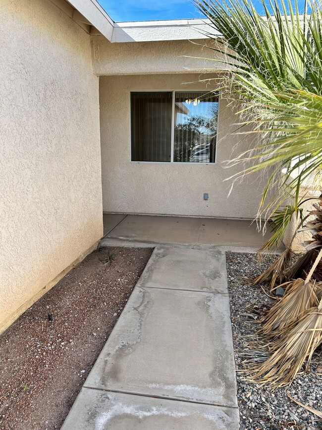 Building Photo - 3133 Applewood Dr