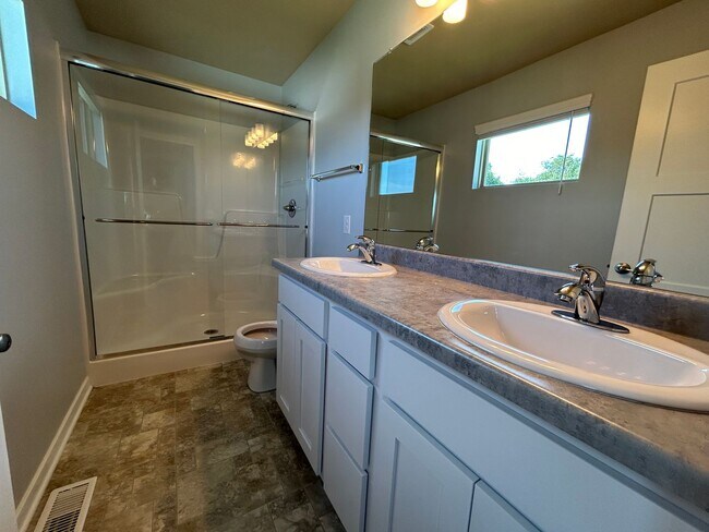 Building Photo - Newly Build Home for Rent!
