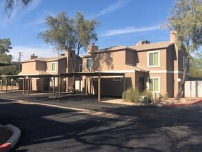 Building Photo - 336-2 E Limberlost-