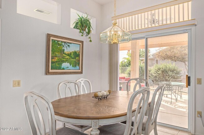 Building Photo - 14113 W Robertson Dr