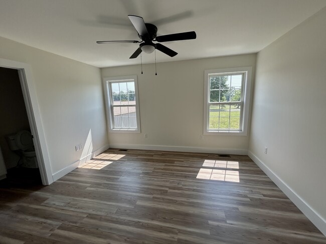 Building Photo - 112 State Hwy 1611