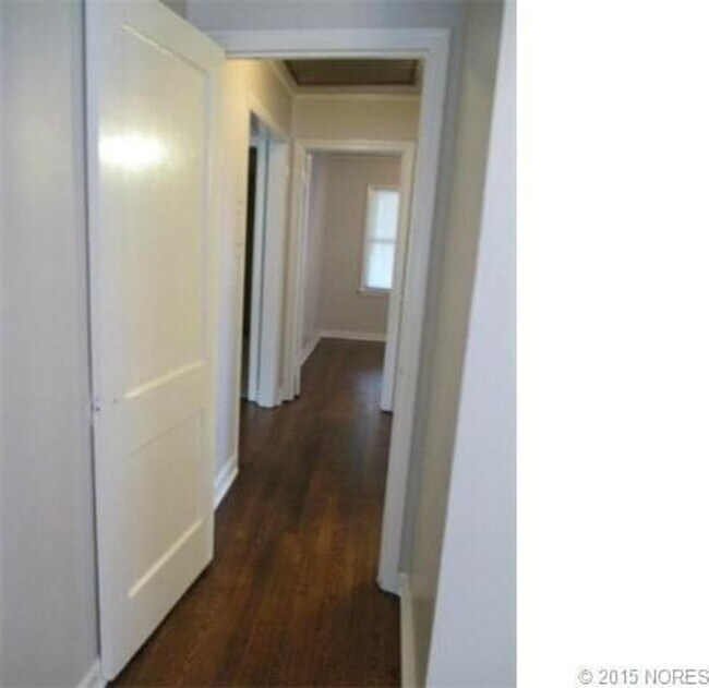 Building Photo - 2 Bed 1 Bath Rental Home - Tulsa