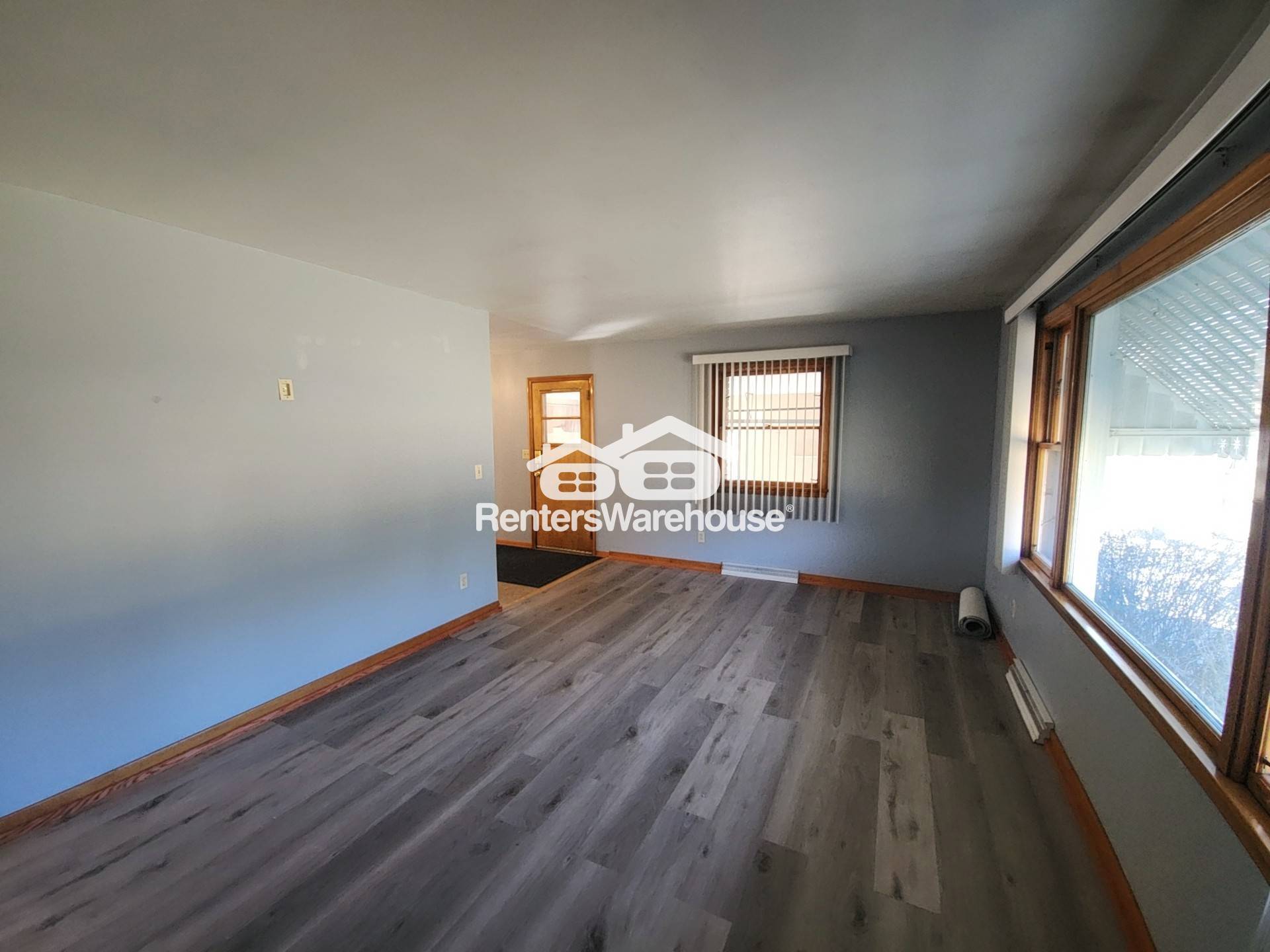 Building Photo - 732 E Lincoln Rd