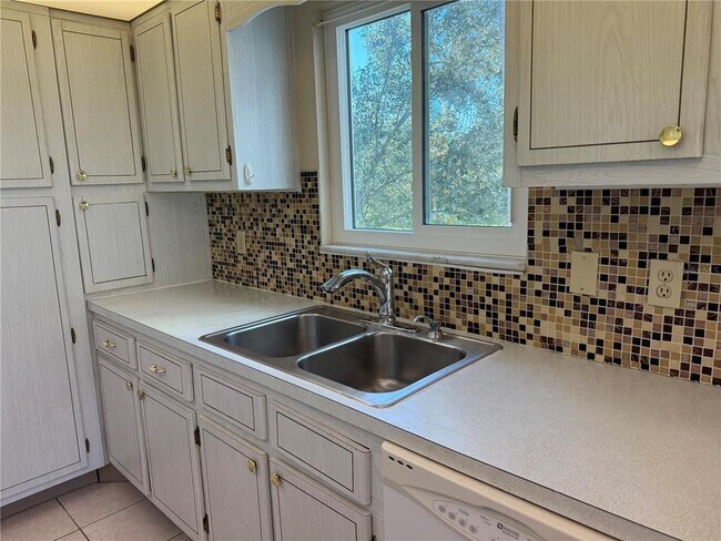 Building Photo - 8454 111th St N