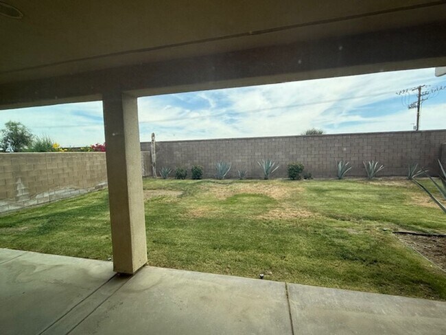 Building Photo - Trilogy La Quinta