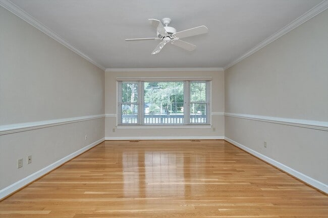 Building Photo - 2406 Jib Cir