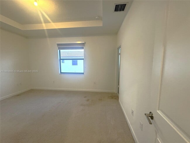 Building Photo - 12945 SW 232nd Ln