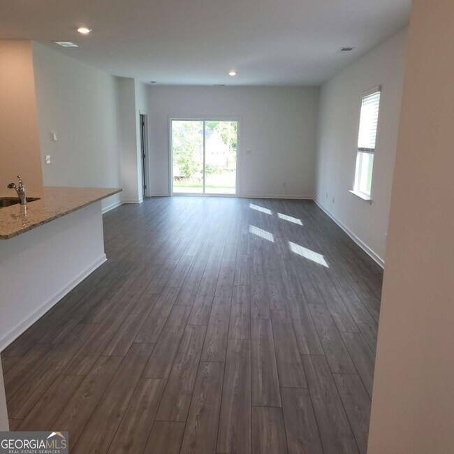 Building Photo - 448 Golden Eagle Pkwy