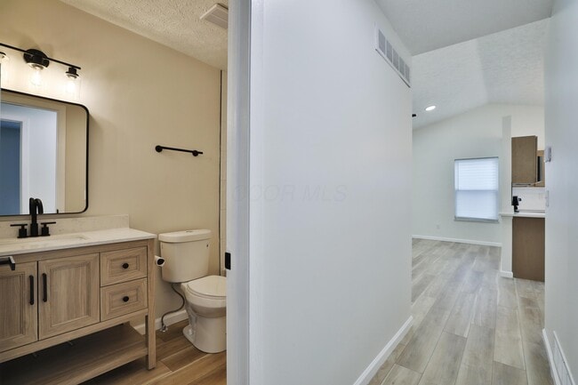 Building Photo - 989 Lavender Ln