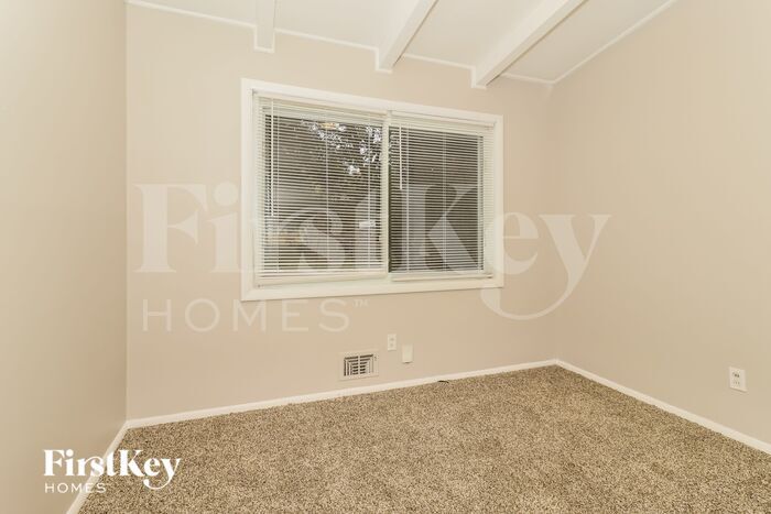 Building Photo - 3134 Westwood Dr