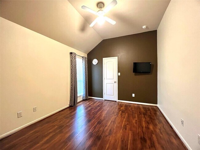 Building Photo - 26203 Ginger Gables Ln