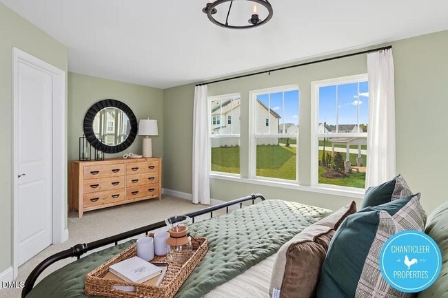 Building Photo - 40 Amaryllis Ln