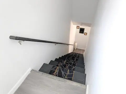 Building Photo - 109 W Oak Ave