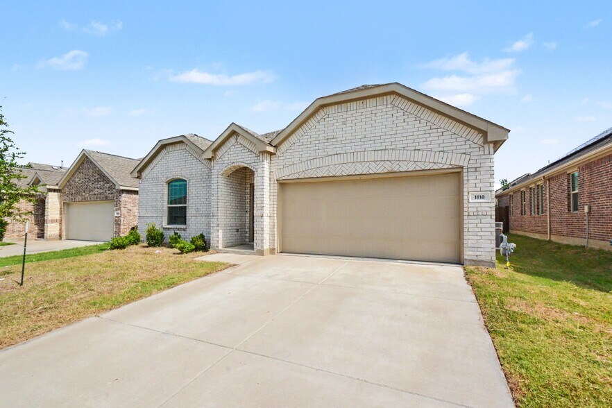 Building Photo - 1118 Mahogany Ln
