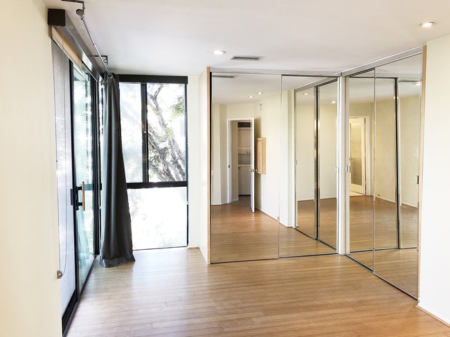 Building Photo - 1 Buccaneer St