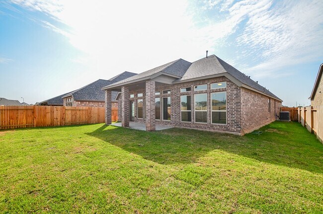 Building Photo - 1326 Watercrest Park Ln