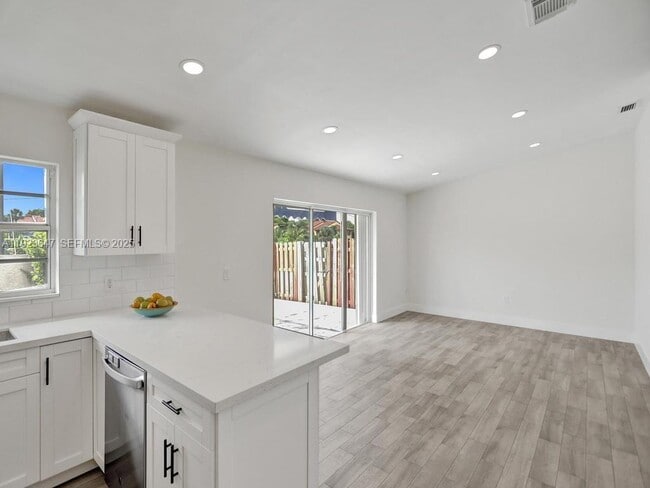 Building Photo - 13529 SW 62nd St