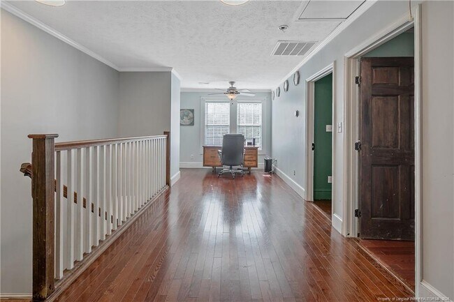 Building Photo - 1208 Goodview Ave