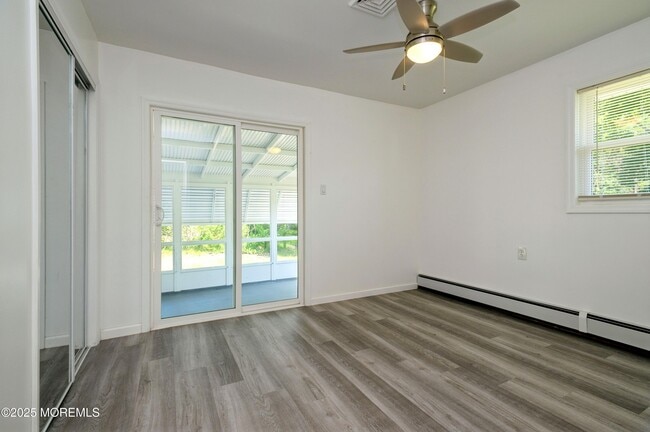 Building Photo - 11 St Pierri Ct