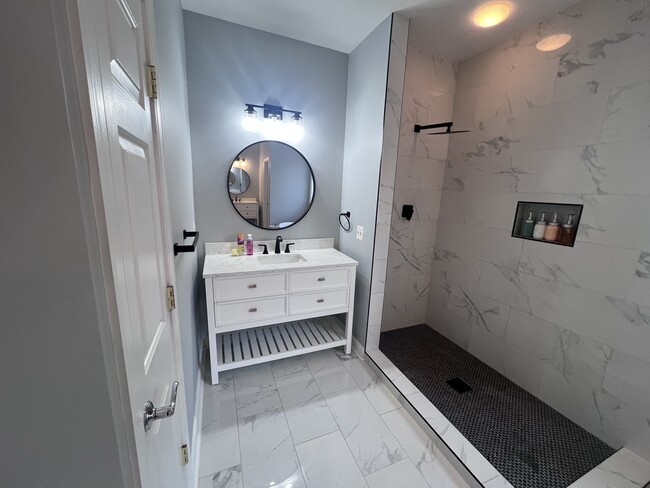 Building Photo - 7222 Conway Pl