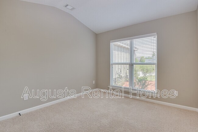 Building Photo - 712 Edenberry St