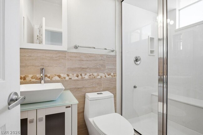 Building Photo - 7285 Winding Creek Dr