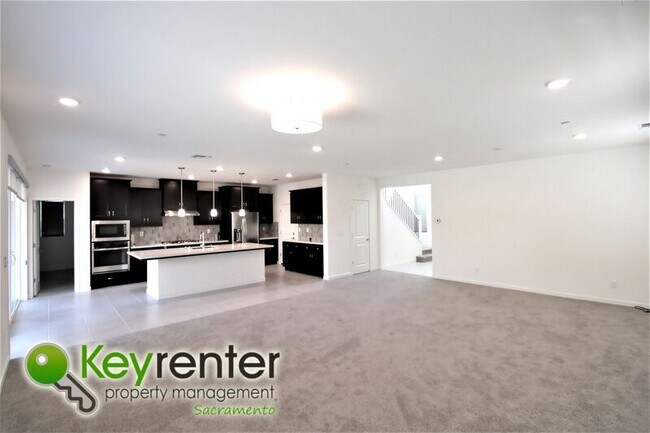 Building Photo - 4684 Flagstaff Dr