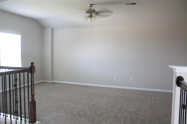 Building Photo - 18319 Pin Oak Lake Dr