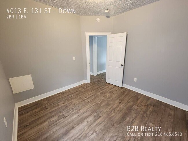 Building Photo - 4013 E. 131 ST-Down