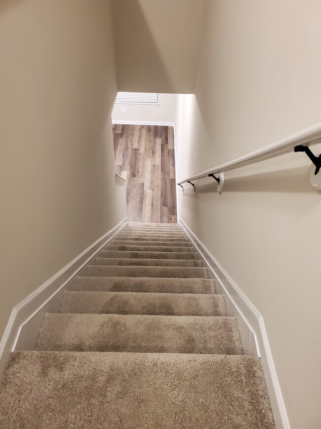 Building Photo - 1509 Creel Ln