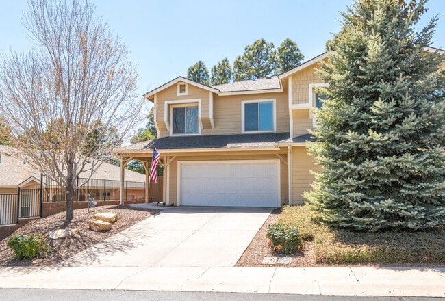 Building Photo - 1117 N Flowing Springs Trail