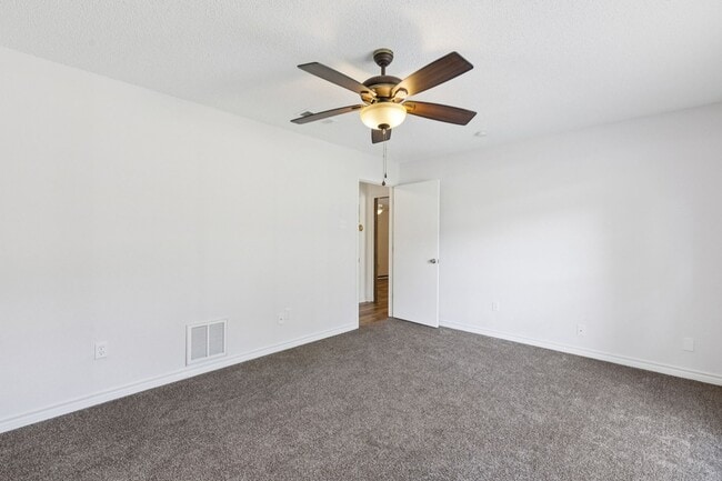 Building Photo - 110 Lee St