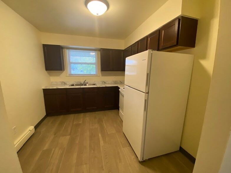 Interior Photo - State Place Apartment Homes