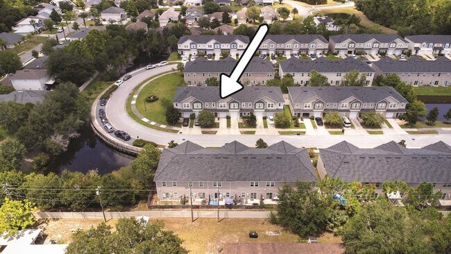 Building Photo - 211 Moultrie Village Ln