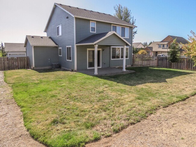 Building Photo - 3 Bedroom Corner lot Coming Soon in Carlton !