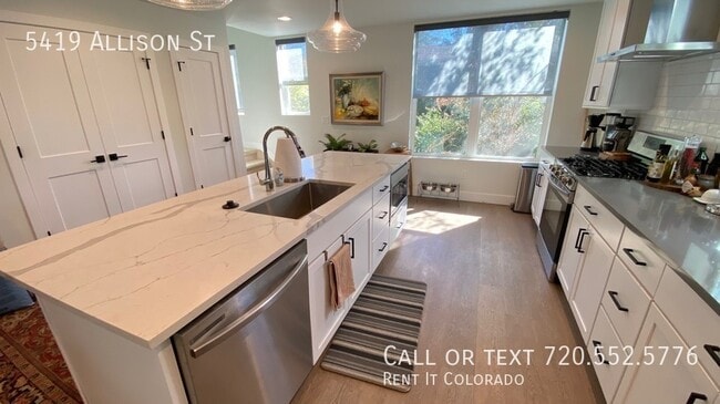 Building Photo - 5419 Allison St