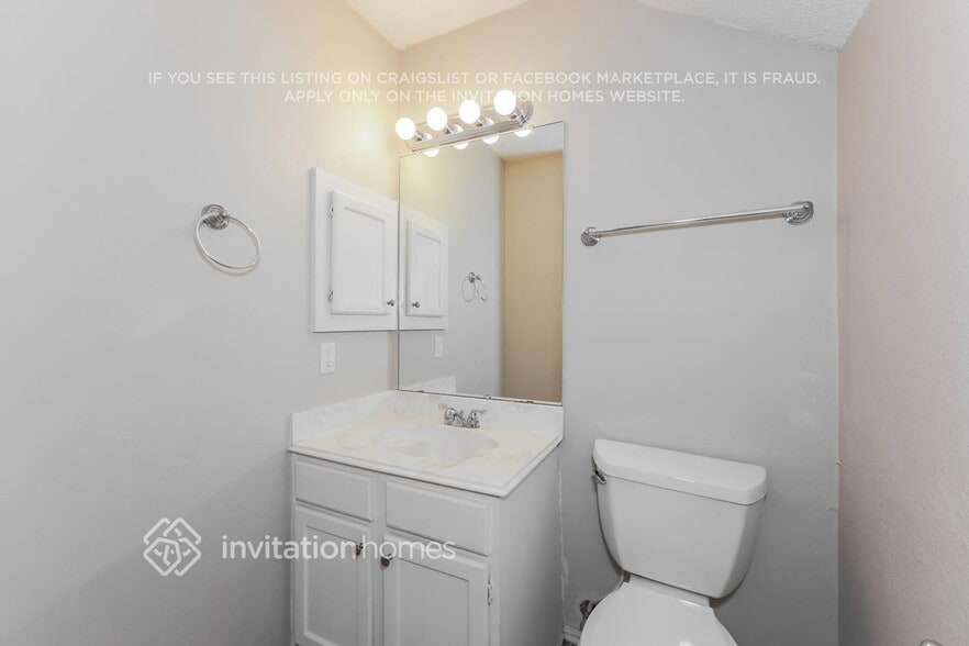 Building Photo - 1456 Thistlewood Ln